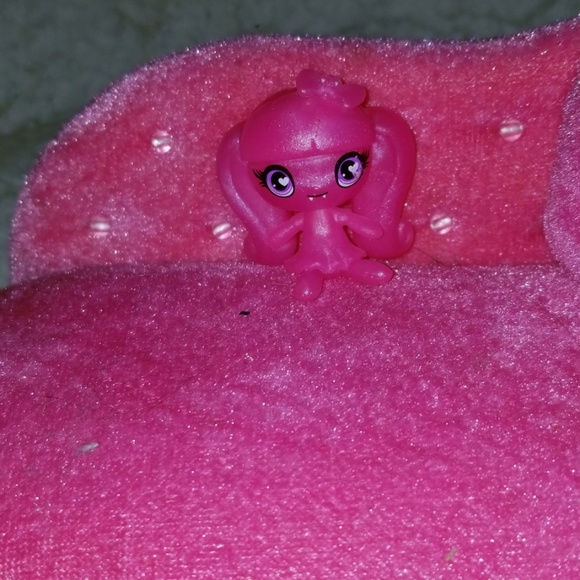 SOLD - Picture 4 of 6